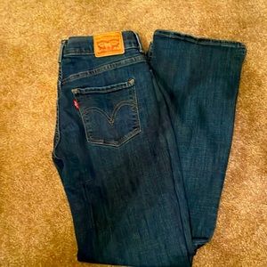 EUC Levi’s bootcut jeans. Size 4